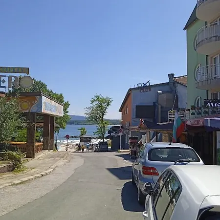 8 8 Apartament Primorsko