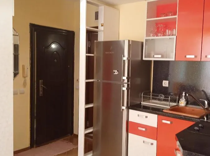 8 8 * Приморско