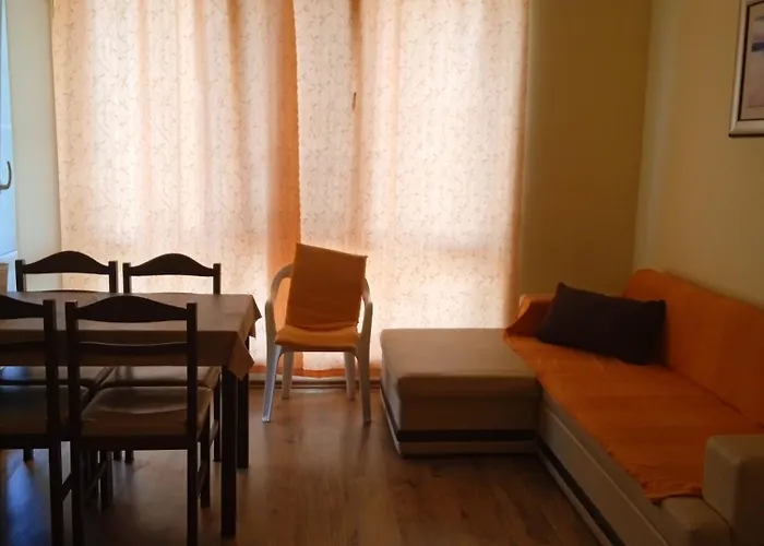 Апартаменты 8 8 *